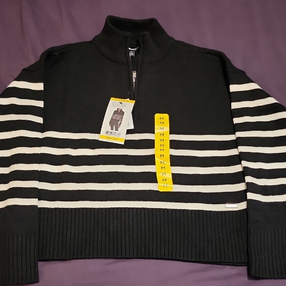 DKNY Black and White Quarter Zip-Up Sweater - Picture 1 of 4